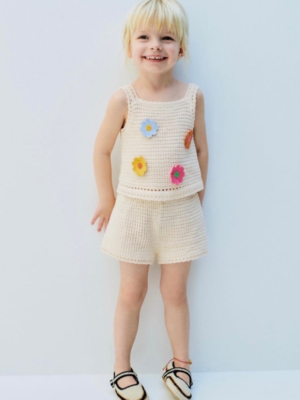 ZARA Cream Crochet Shorts with Colorful Flower Accents